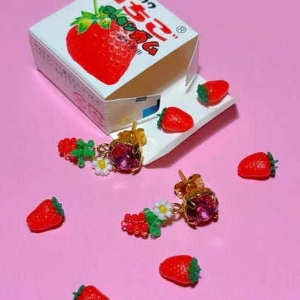 NEW Boucles d'oreilles shiny fraise