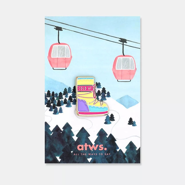 NEW Pin's Moon Boots