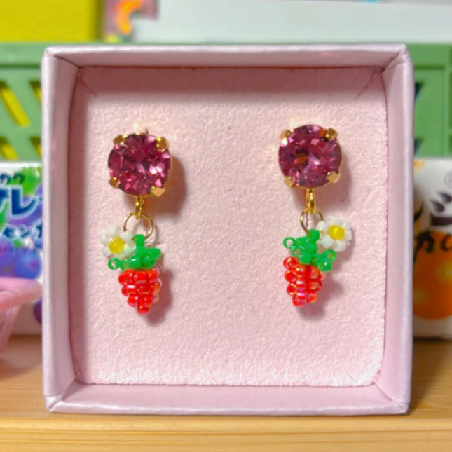 NEW Boucles d'oreilles shiny fraise