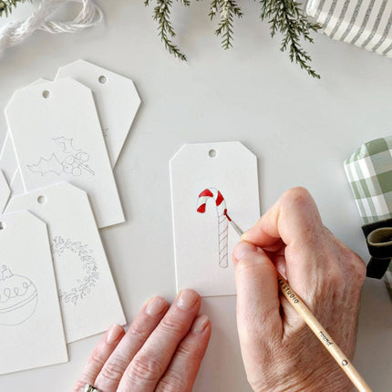Étiquettes cadeaux de Noël à peindre