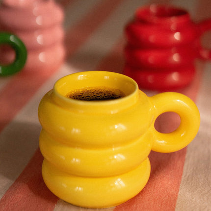 Tasse John jaune