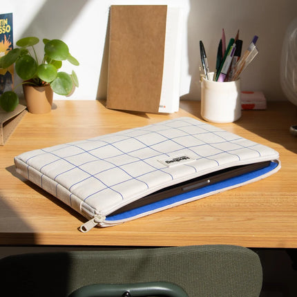 NEW Housse d'ordinateur Ava Carreaux écru/bleu