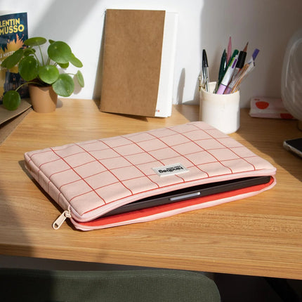 NEW Housse d'ordinateur Ava Carreaux rose/rouge