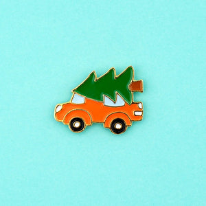 NEW Pin's Voiture sapin Coucou Suzette