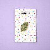 NEW Pin’s Feuille Coucou Suzette