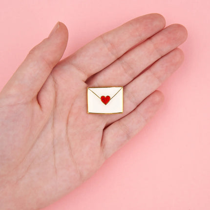 Pin's lettre d'amour